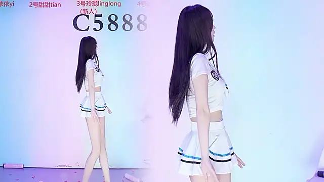 C5888 Live XXX-Chat