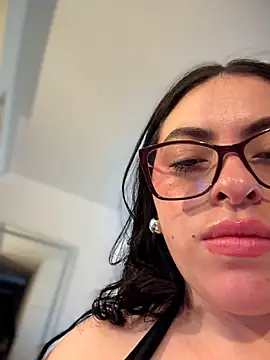 Wkatte Chat XXX live