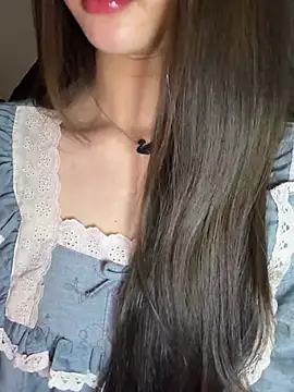 Chat XXX en directo de Yiyina_17