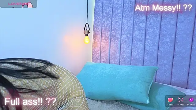 Emma-Burning Chat XXX live
