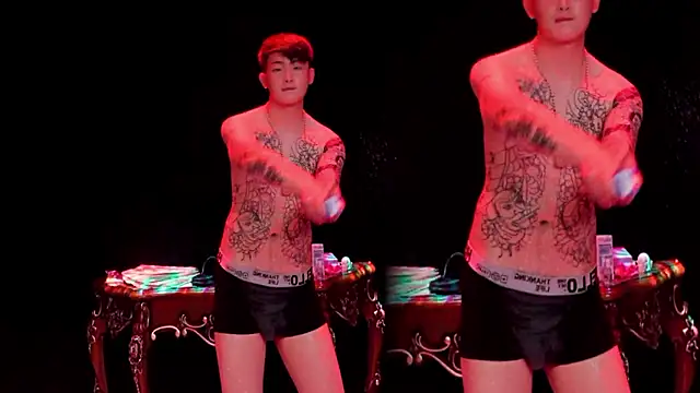 HOT-001 webkamerás műsora
