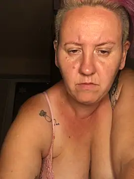 SofiaAmour 即時 XXX 聊天