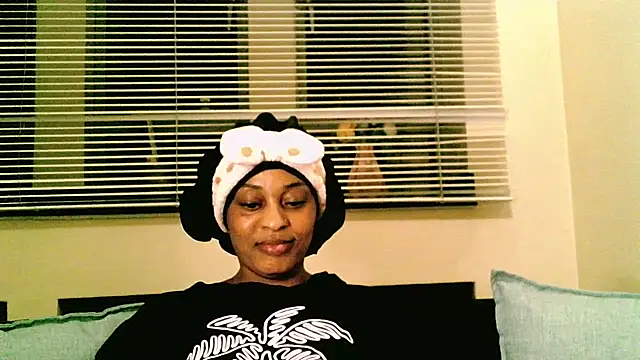 ORUOMA Chat XXX live