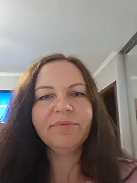 Meri_a live XXX chat