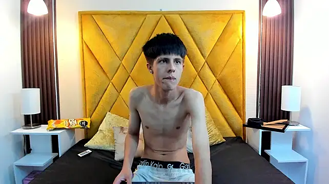 MikeHunteern Live XXX chat