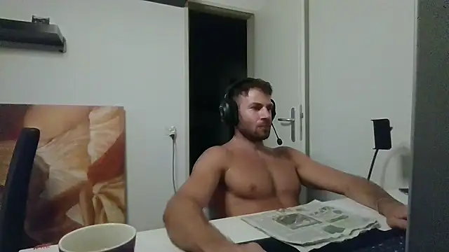 Chat +18 de alpha-hunk ao vivo