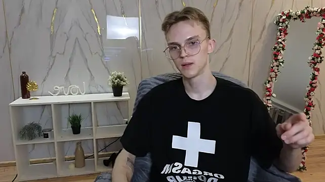 عرض كام Midnight_gospell