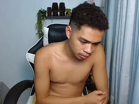 curlyasian_njxx Pertunjukan Webcam