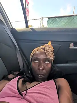 Czat XXX na żywo – DevineBLK8