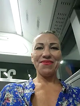 pure_elena লাইভ XXX চ্যাট