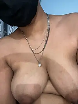 XXX chat uživo modela Cute_Marina