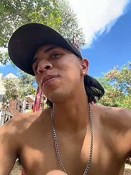 Monkey_uchiha777 webcam show