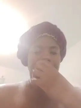 צ'אט XXX בשידור חי של bigtitssxx