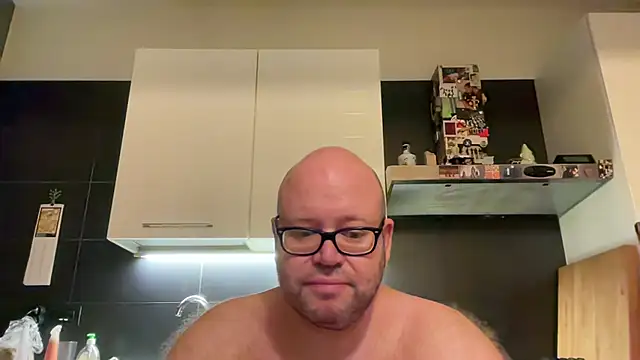 Pokazy przed kamerką – theitalianbear
