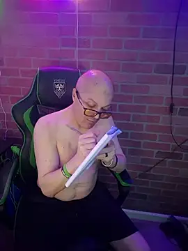 chronic_vibez Show in webcam