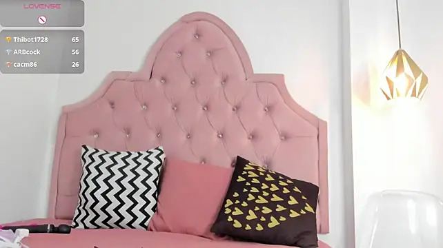Chat XXX ao vivo de Caroline_daring