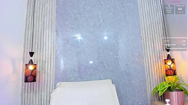 Chat +18 de Little_Melody ao vivo