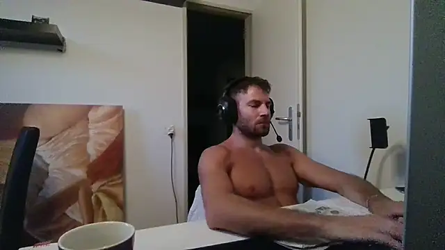 alpha-hunk: онлайн-секс-чат