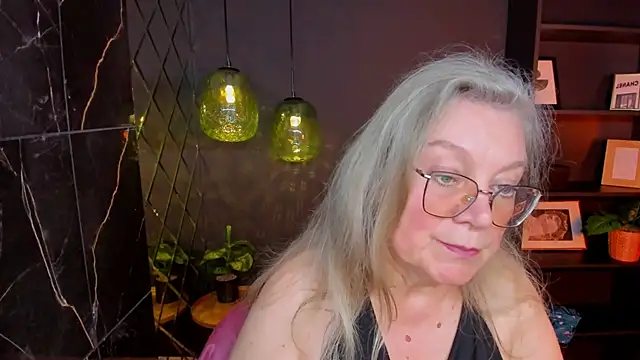 NataliMellow's Webcam Show