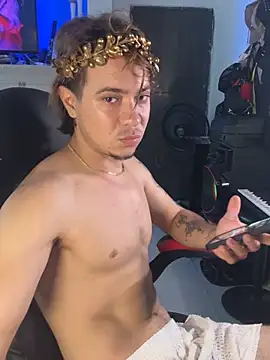AngelLatinBoy élő XXX-chatje