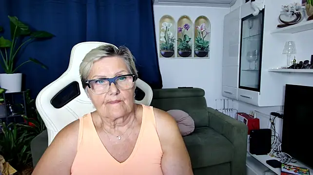 Selenna57's Webcam Show