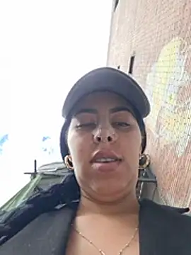 Luianna লাইভ XXX চ্যাট