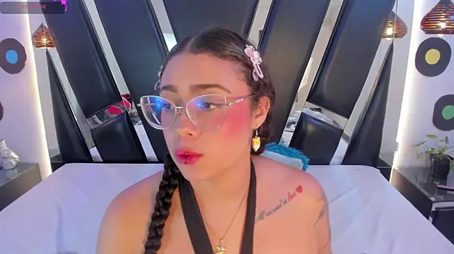 antonelllepiercee Live XXX-Chat