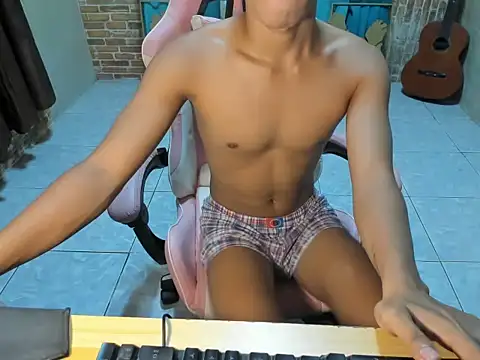 YURI_KUNn Webbikameraesitys