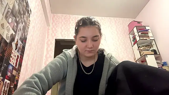 XXX chat uživo modela JanineThielman