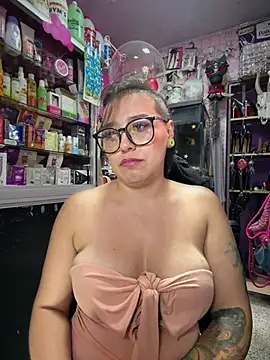 TamySweetness' Live XXX Chat