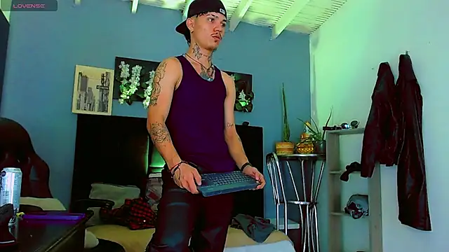 Chat +18 de HannibalLester ao vivo