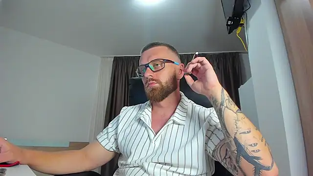 Онлайн чат XXX Findom_guy