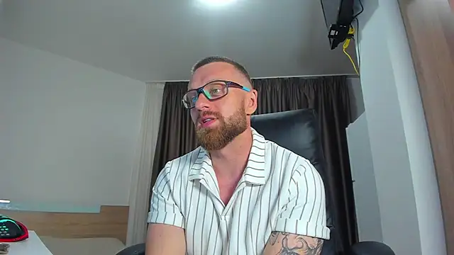 Chat +18 de Findom_guy ao vivo