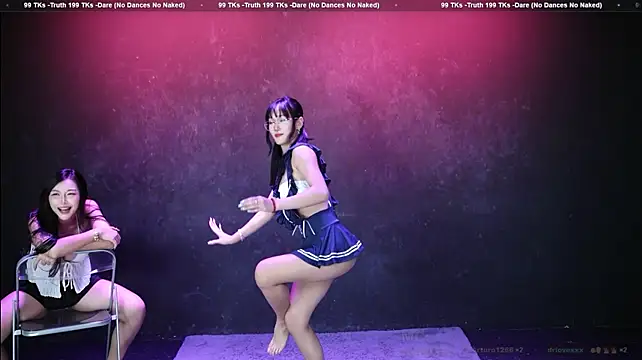 Rebel__Stage élő XXX-chatje