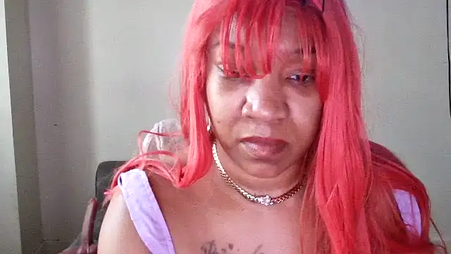 mzpretty444's Webcam Show