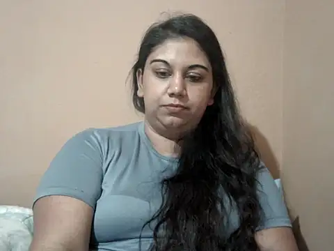 bellachow10's Live XXX Chat