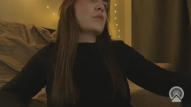 Feloraa Adlı Modelin Canlı XXX Sohbeti