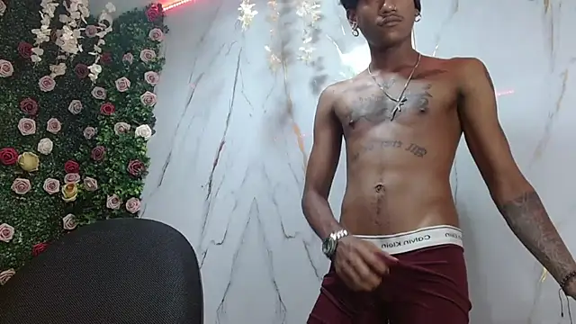 ManSant Chat XXX live