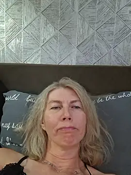 Chat XXX ao vivo de stellahere8