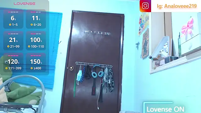 ana_studio Chat XXX in diretta