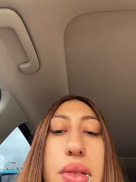 XXX chat uživo modela Sara_fun