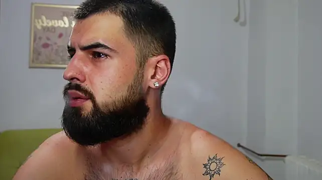 HairyRobxxx live XXX chat