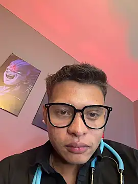 EvanGreey_ লাইভ XXX চ্যাট
