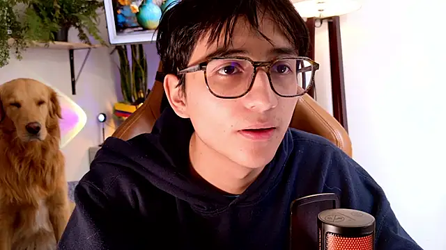Chat +18 de Sr_evann ao vivo