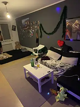 Mohdollmen's Live XXX Chat