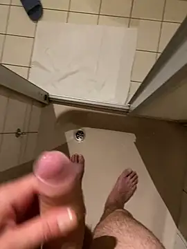 Webkamerová show bigdickcro7