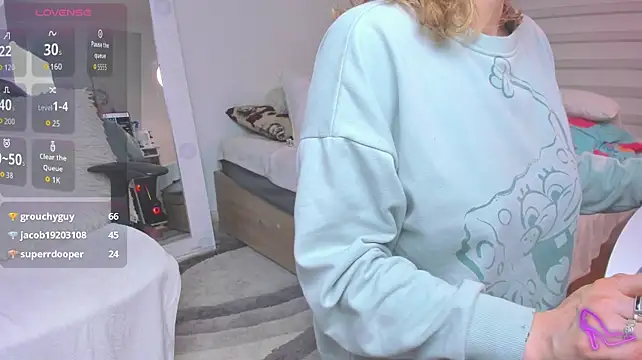 SharonVelvet élő XXX-chatje