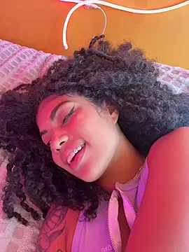 Morenayaa's Live XXX Chat