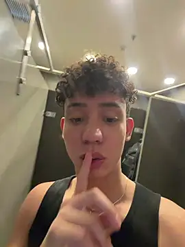yoursexyjose Webcamshow