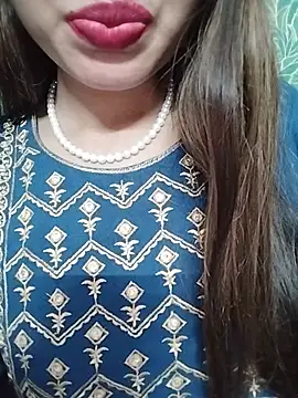 Noor_Darliing Adlı Modelin Canlı XXX Sohbeti